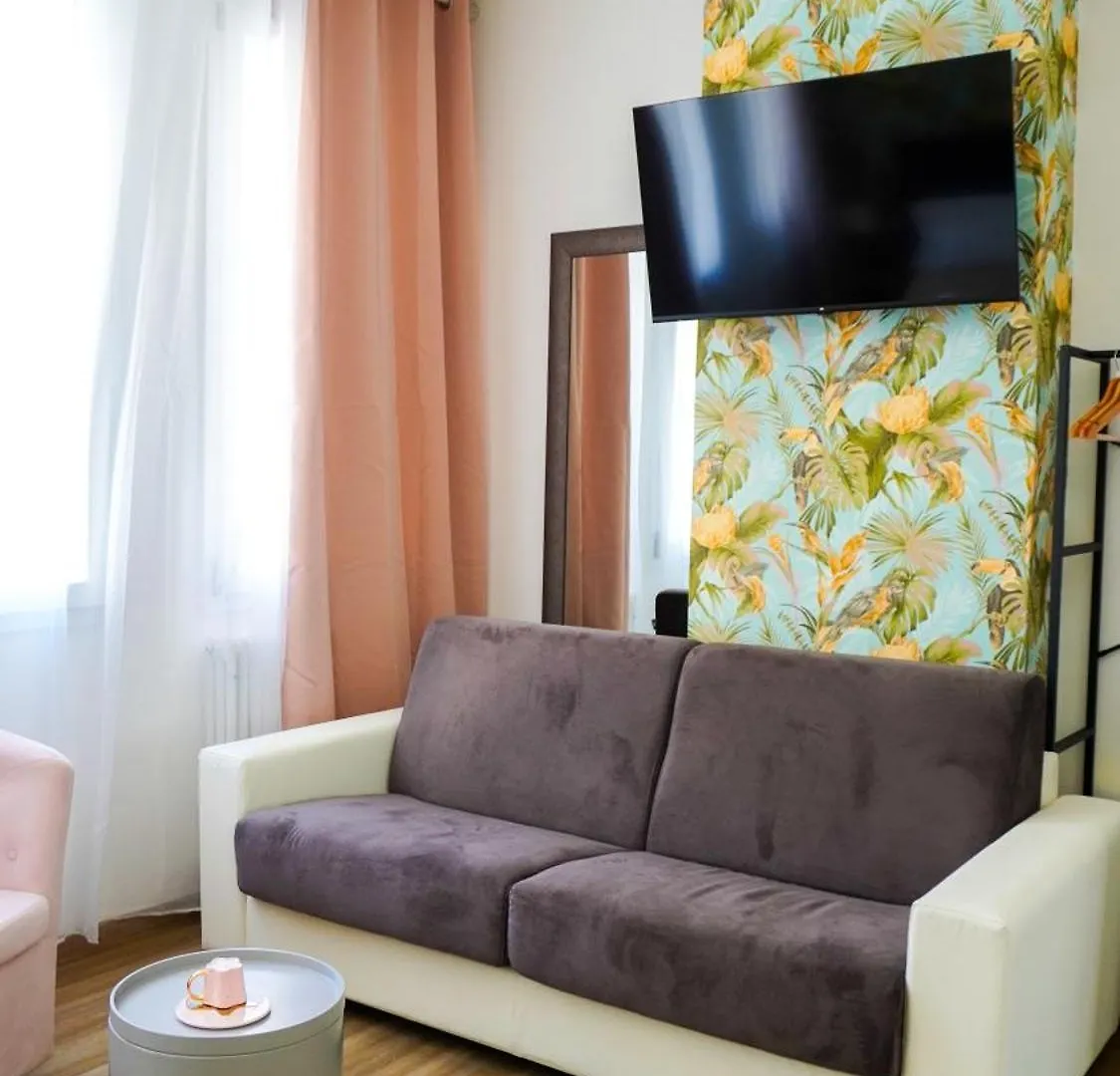 The Platform Rooms Ferrara Włochy