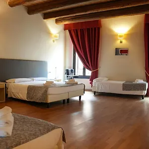3* Couette-café Honey